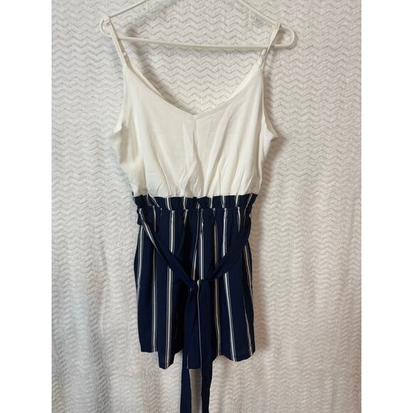 BN #7 Lily Rose Women Romper Size M, Navy & White Striped Shorts, White V-Neck - Picture 5 of 5